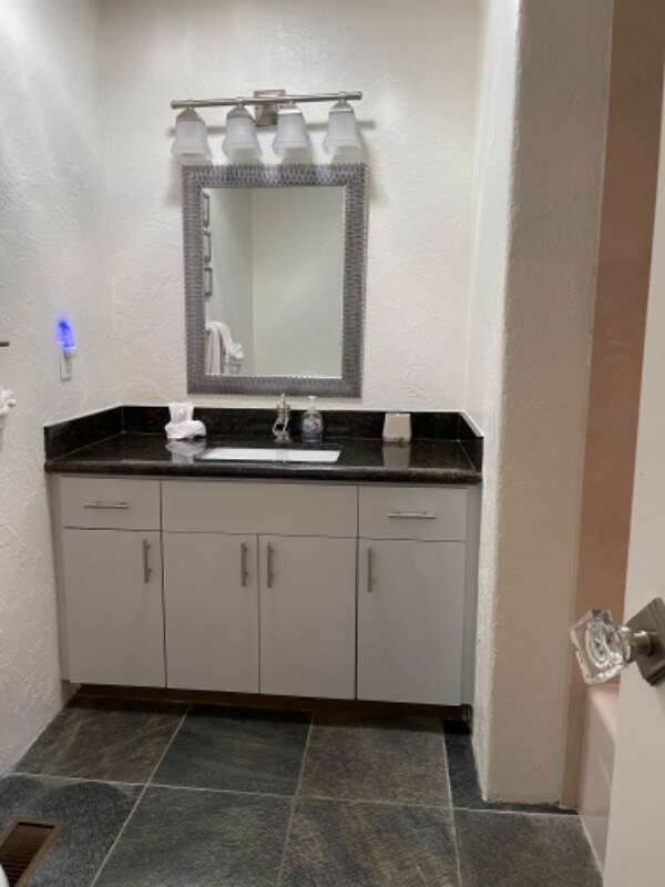 Photo - 20 Mission Rd