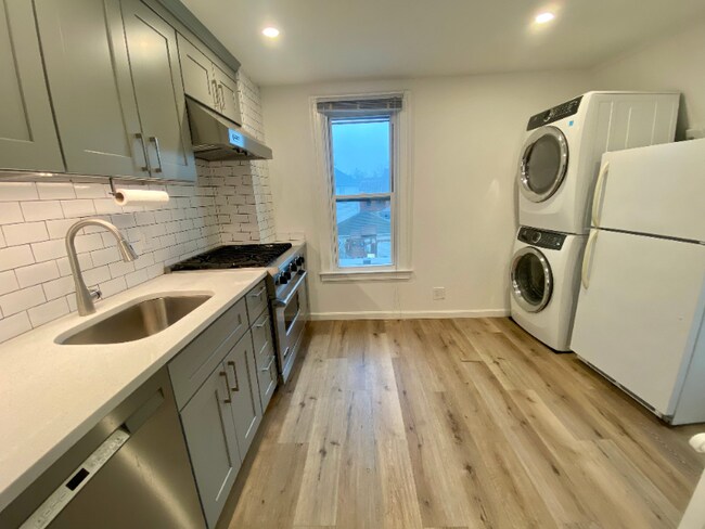 Photo - 4 Spooner St Unit apt 2