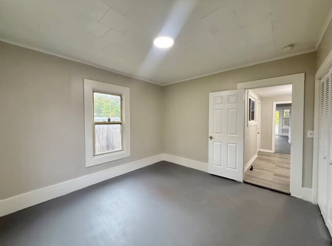 Photo - 341 Allen St Unidad 2R