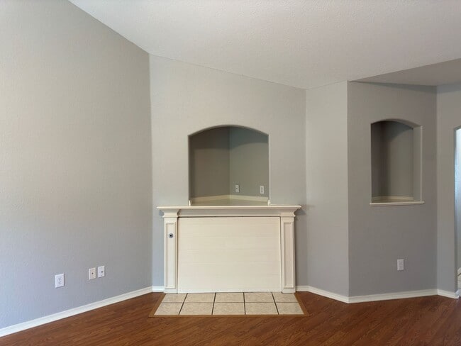 Photo - Beautiful 3 Bed 2 Bath Home w/ 2-Car Garage