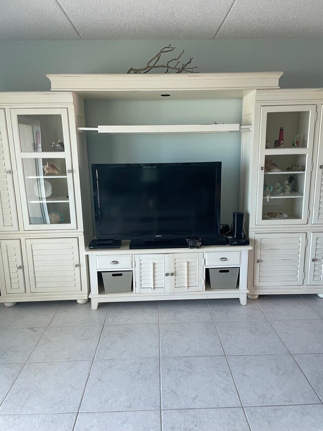 Building Photo - 30 Inlet Harbor Rd Unit Tidewater 502