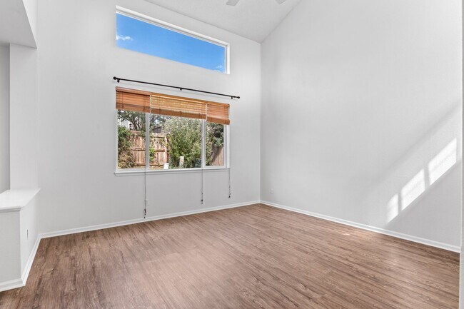 Photo - Charming Three Bedroom Home In Littleton