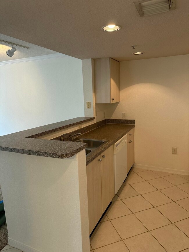 Photo - 1801 N Flagler Dr Unit 212