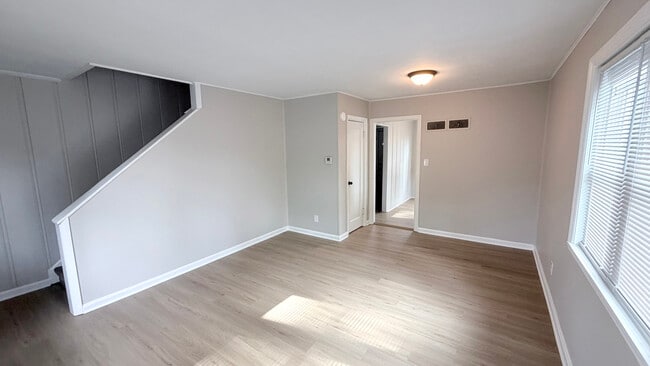 Photo - 1025 Covert Ave