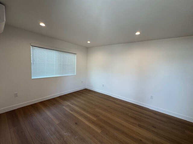 3717 W 23rd St Unit 3717 1/4