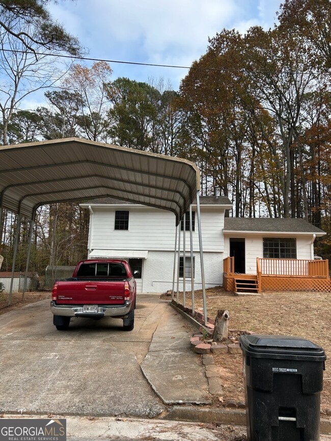 Building Photo - 197 Lexington Ct