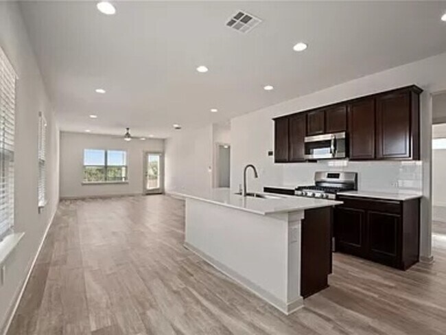 Photo - 7717 Lowenfield Dr