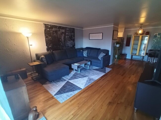 Living Room - 1350 Josephine St Unit 509