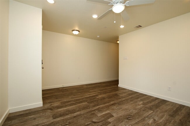 Building Photo - 21155 Gosling Rd Unit 22A Rental