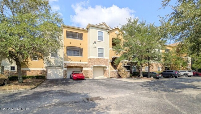Building Photo - 5617 Bowden Rd Unit 414