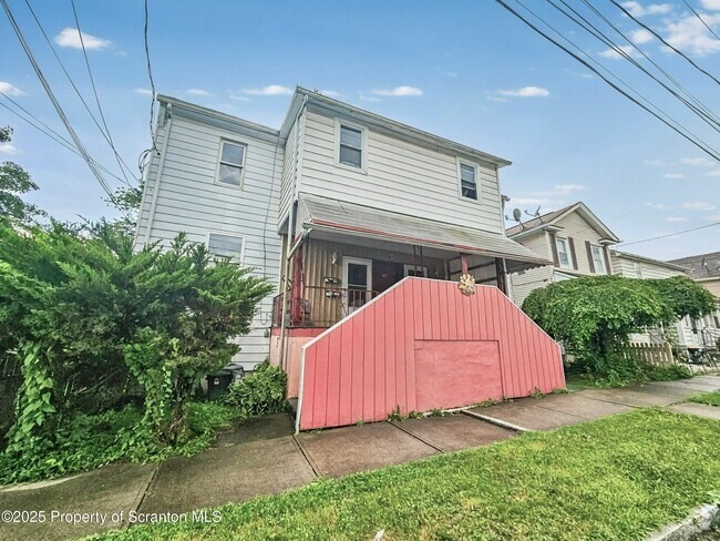 Building Photo - 14 Kulp Ave Rental