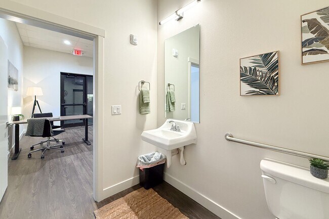 Photo - The Towns On Elm