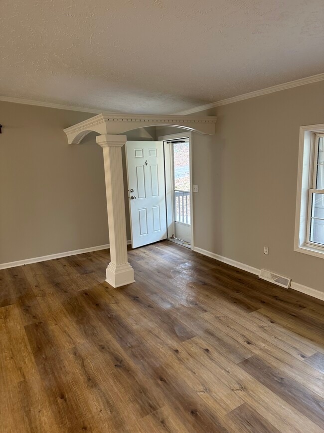 Photo - 105 Cherokee Trl