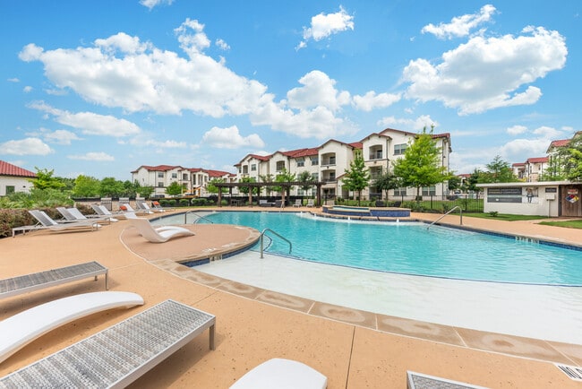 Resort-Style Pool