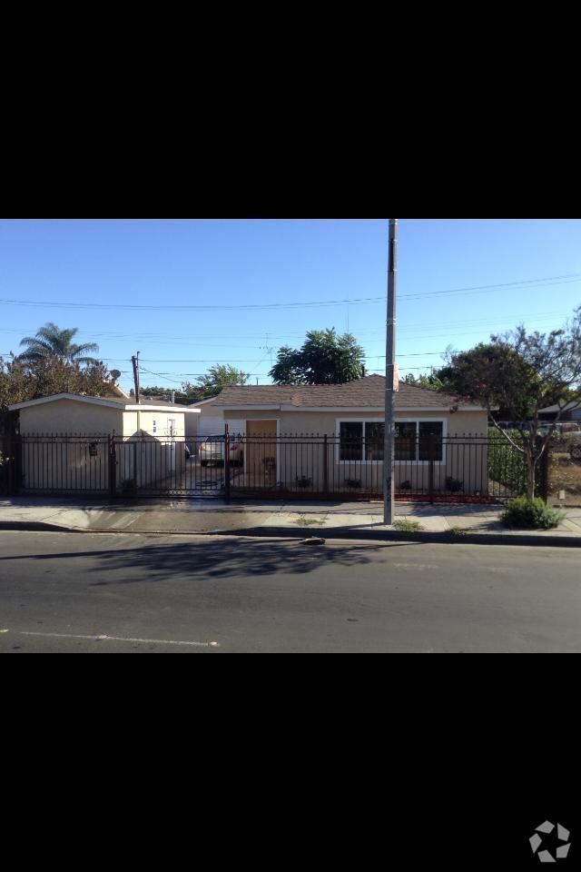 Building Photo - 436 W Rosecrans Ave Rental