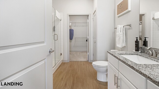 3237 Memorial Blvd Unit 2116
