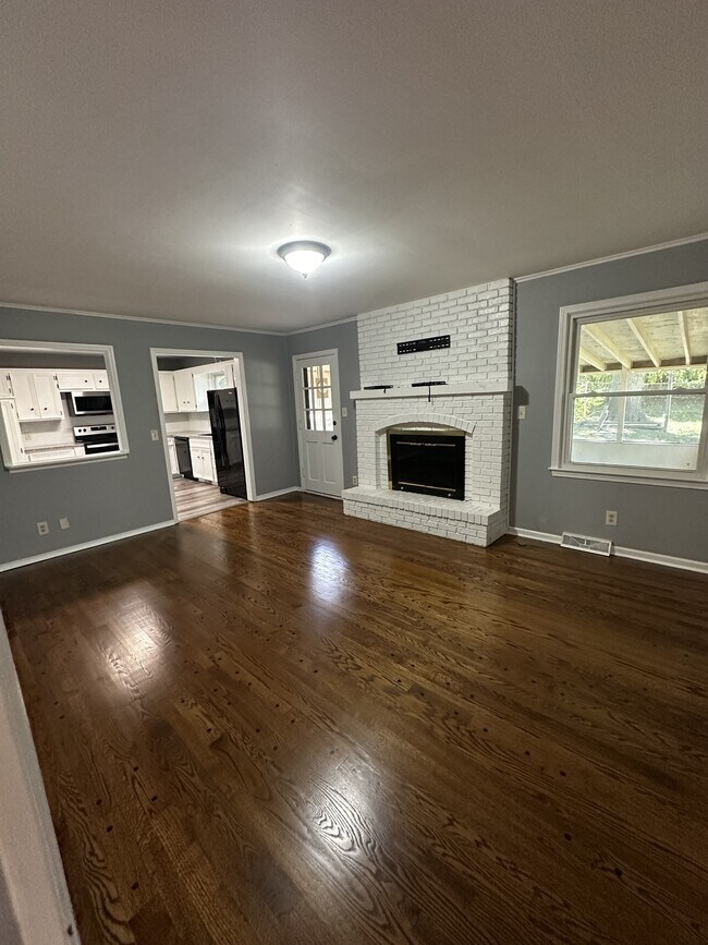 507 E Leslie Dr House House Rental in Independence, MO