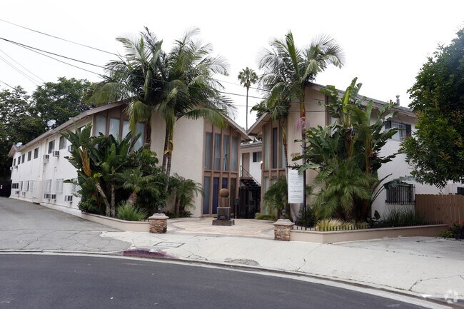 Amherst Gardens - Amherst Gardens Apartments