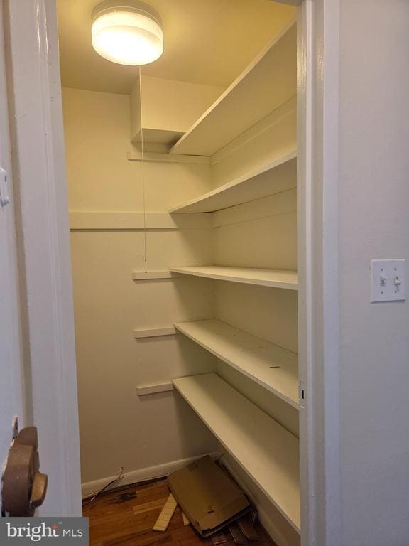 Building Photo - 10432 Rockville Pike Unit 301