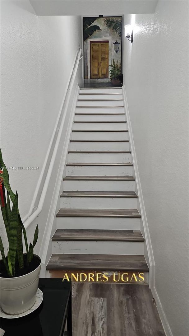 Photo - 2007 Belmont Ln