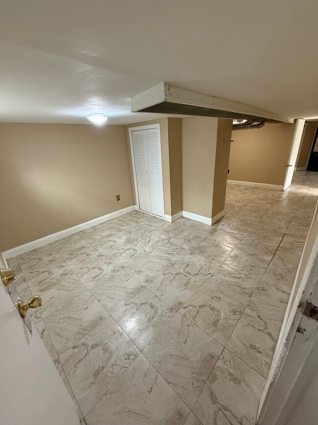 Building Photo - 9 Bellevue Ave Unit 1B Rental