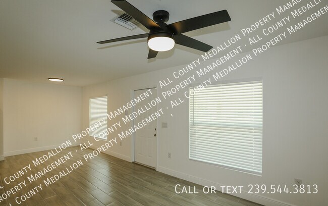 Photo - 915 Graystone Ave