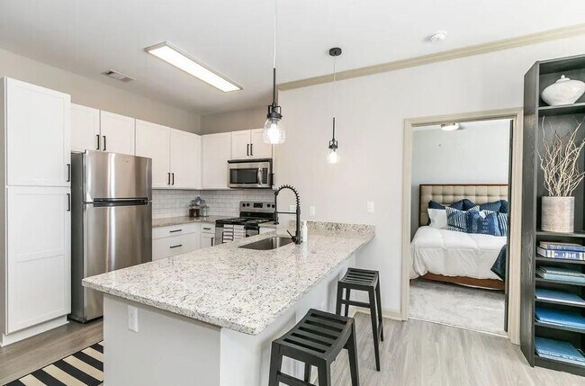 Photo - 1000 Ashwood Pkwy Unidad 1415