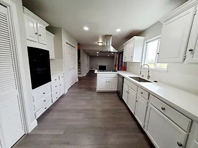 Photo - Spacious 2 Story Home With Lincoln Schools