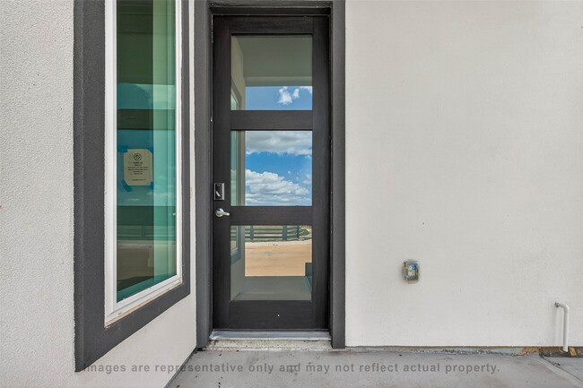 Photo - 10719 Mason Rd Unit 15