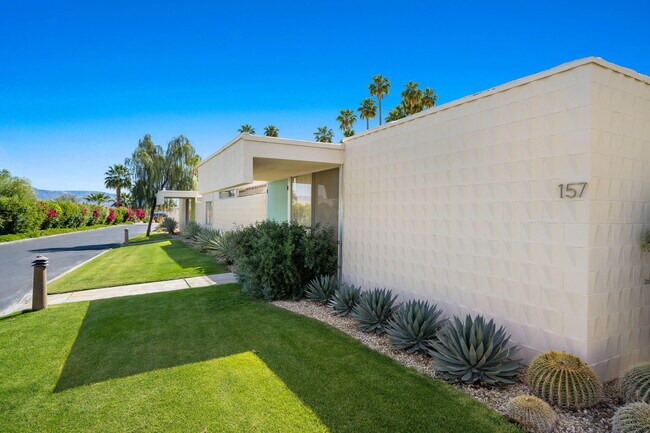 Photo - 157 Desert Lakes Dr