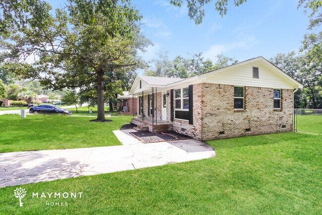 Photo - 434 Mockernut Ln