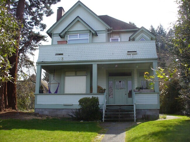 Building Photo - 820/822 High St Unit 822