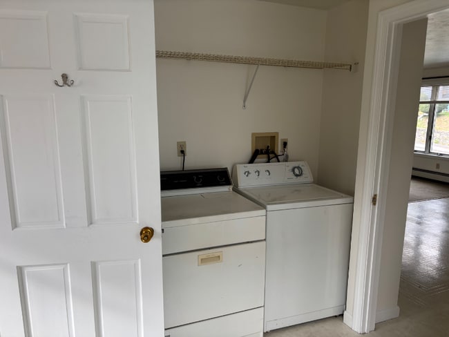 Photo - 128 Heywood St