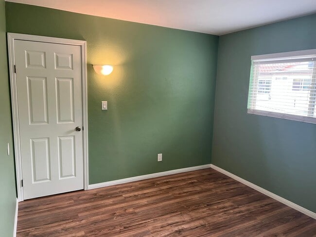 Photo - 4631 Mississippi St Unit 8