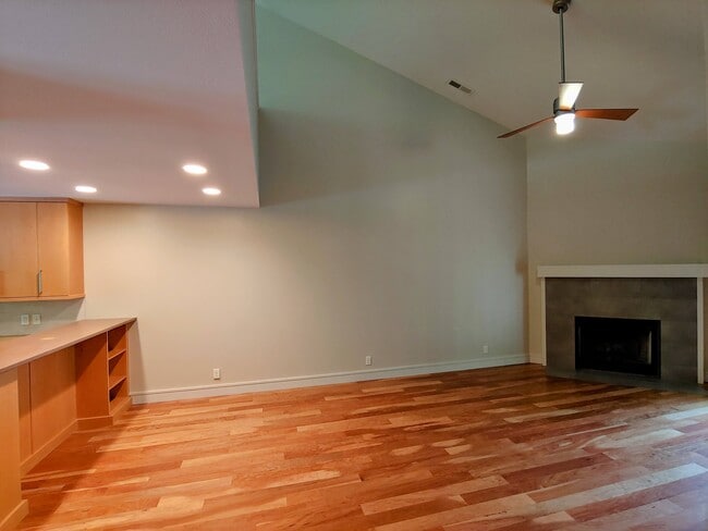 Photo - 10 Timberlake Dr Unit 10