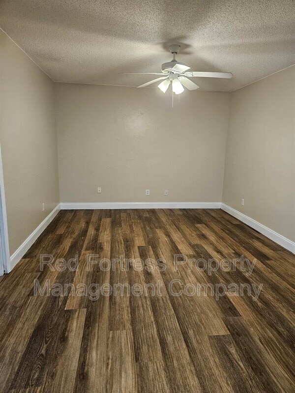 Photo - 15836 Keygrass Ln