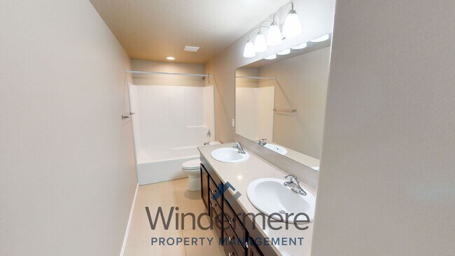 Photo - Ven2237/2243 Unit 2237 Veneto Street