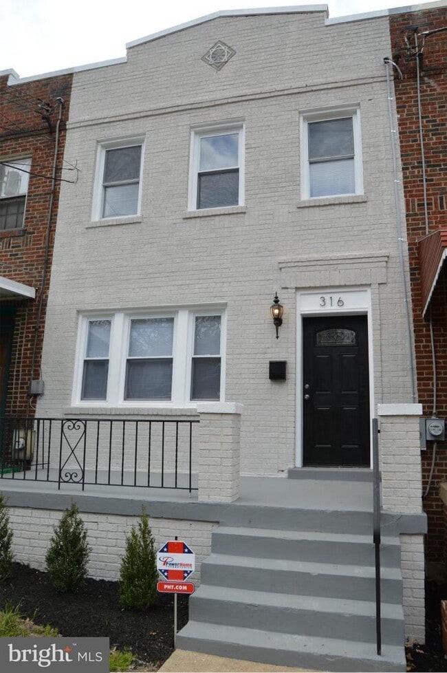 Building Photo - 316 Division Ave NE Rental