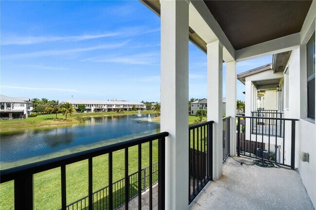 Photo - 6005 NW 104th Path