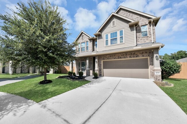 4706 Walnut Willow Ct