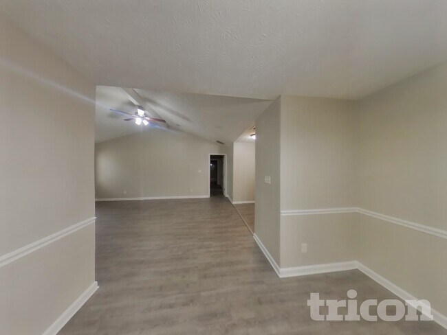 Photo - 850 Rambling Rose Ct NW