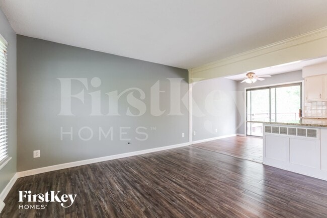 Photo - 1305 Milwaukee St