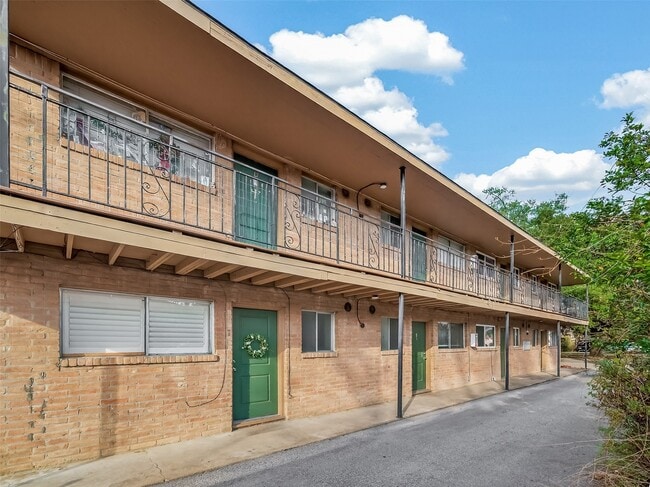 Building Photo - 1217 Heights Blvd Unit 1