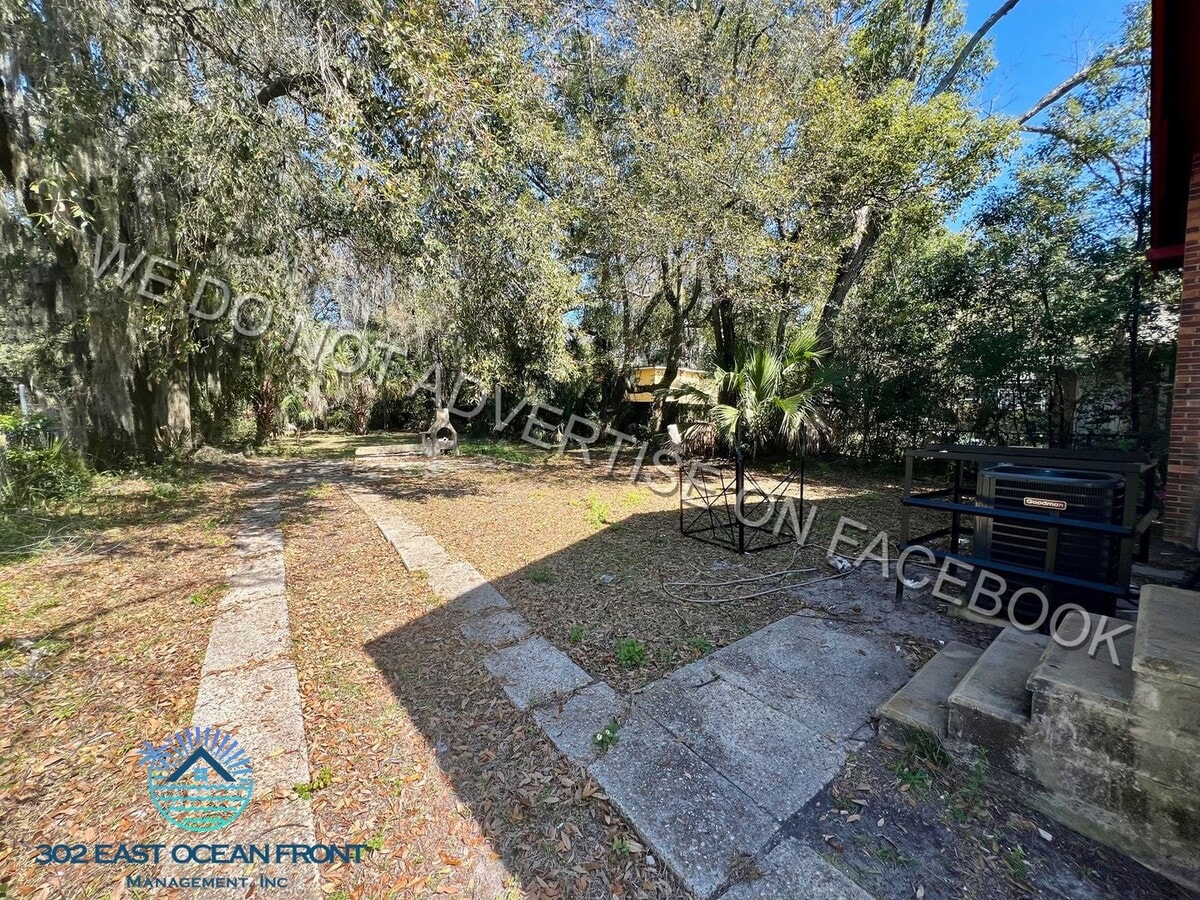 Photo - Gorgeous 2 story, 3 bedroom / 2bathroom ho... House