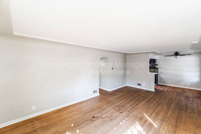 Photo - 1808 W 2nd Ave