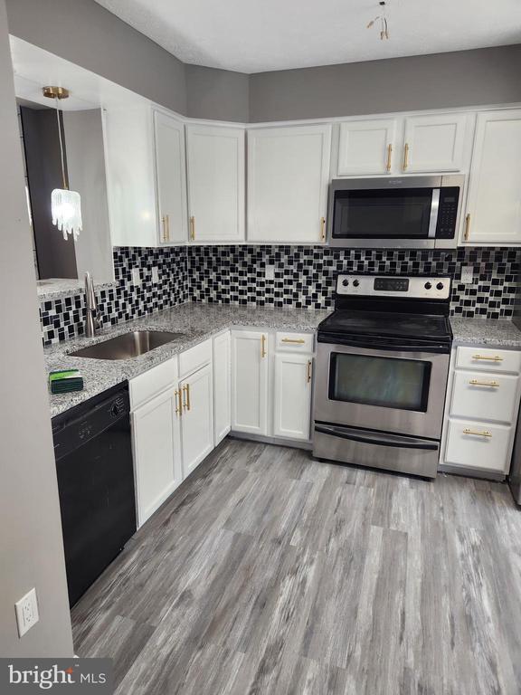 Photo - 3506 Derby Shire Cir