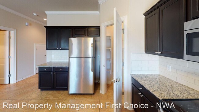 Photo - 3 br, 2.5 bath House - 2731 W Shasta Road