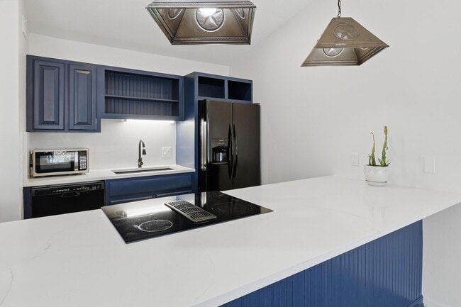 Photo - 100 Bay Point Dr