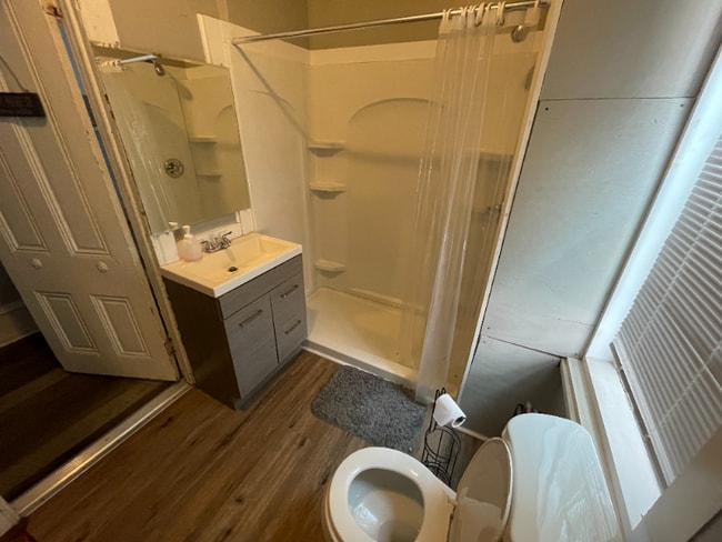 Photo - 4124 Chester Ave Unit 2R