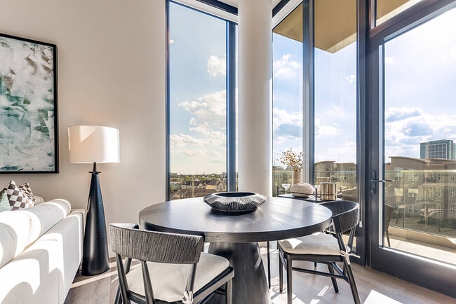 Photo - 1010 Waugh Apartments